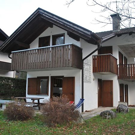 La Pineta - Appartamenti In Villetta Пинцоло Екстериор снимка