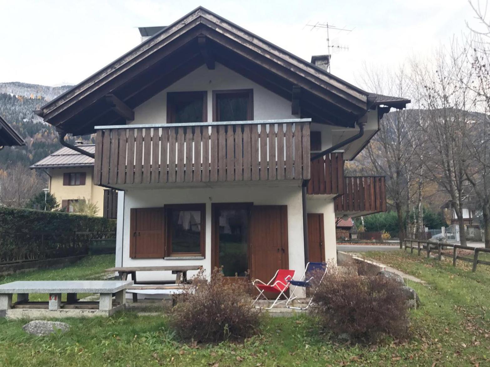 La Pineta - Appartamenti In Villetta Пинцоло Екстериор снимка
